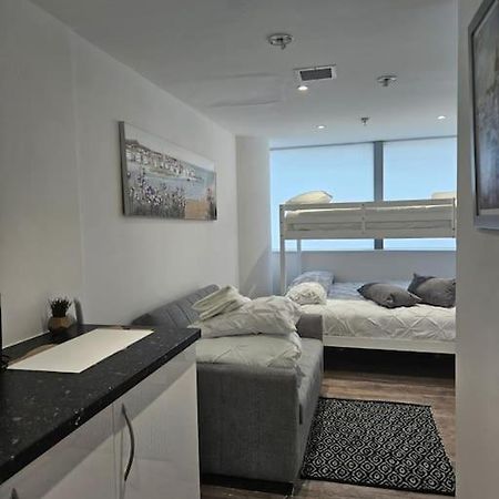 Small Studio For Group Of 5 In Delta Croydon Dpf3 Экстерьер фото