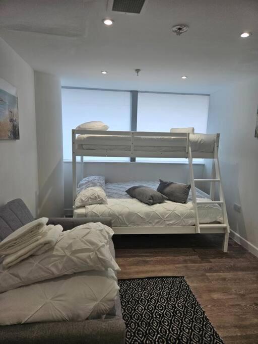 Small Studio For Group Of 5 In Delta Croydon Dpf3 Экстерьер фото